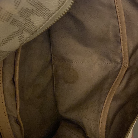 Michael kors signature bag - Picture 5 of 8